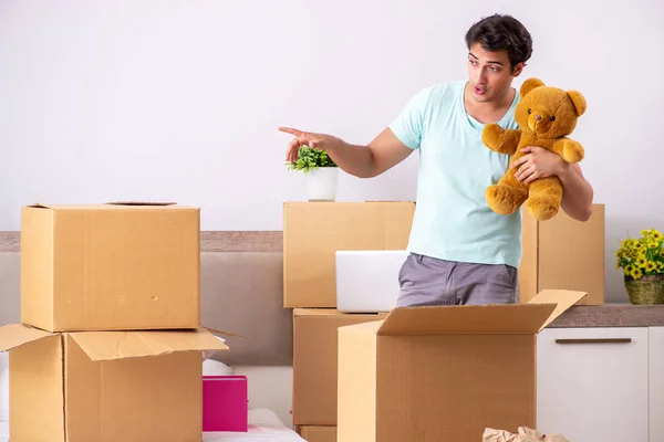 stock image Young man moving to new apartment