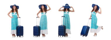 Yaz tatiline tek başına giden bir kadın.