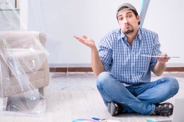 Genç müteahhit gökkuşağının rengini seçiyor 