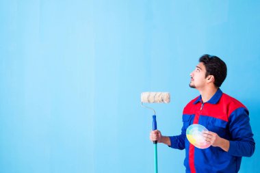 Genç müteahhit gökkuşağının rengini seçiyor 