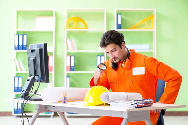 Construction supervisor planning new project in office — Stock Photo, Image