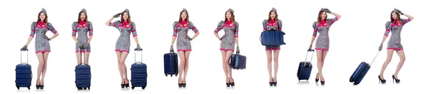 Frau mit Koffer bereitet sich auf Sommerferien vor — Stockfoto