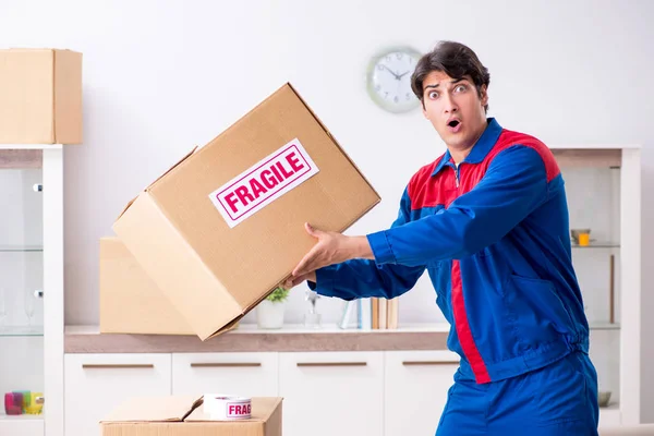 Transportation contractor with fragile boxes — Stock Photo, Image