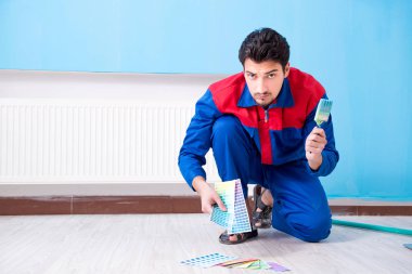 Genç müteahhit gökkuşağının rengini seçiyor 