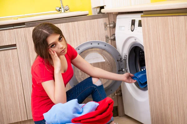 Woman Doing Laundry Home — Stock Photo, Image