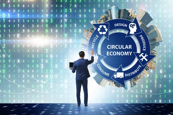 Conceito de economia circular com empresário — Fotografia de Stock