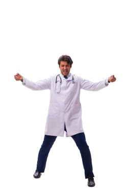 Baskı altındaki genç ve yakışıklı doktor beyazlara izole edilmiş.