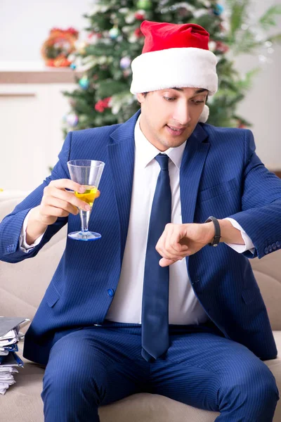 Busy employee working from home — Stock Photo, Image