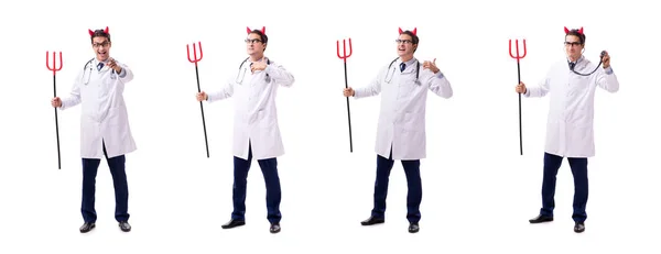 Diabo médico no conceito médico engraçado isolado no backgrou branco — Fotografia de Stock