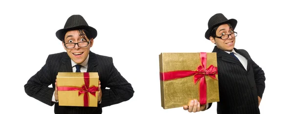 Homme drôle avec boîte cadeau sur blanc — Photo