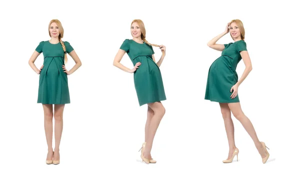 Mulher grávida bonita em vestido verde isolado em branco — Fotografia de Stock