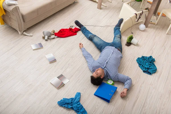 Hombre muerto después de robo en casa — Foto de Stock