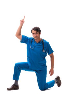 Beyaz tenli yakışıklı doktor.