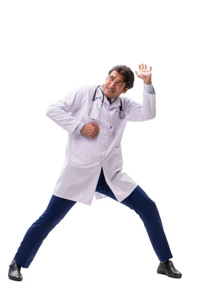 Mladý hezký lékař pod tlakem izolované na bílém — Stock fotografie