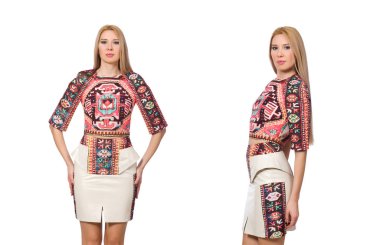 Beyaz üzerinde halı izi olan güzel bir manken.