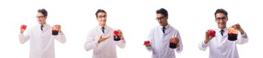Kan bağışı konsepti olan doktor beyaza izole edilmiş.