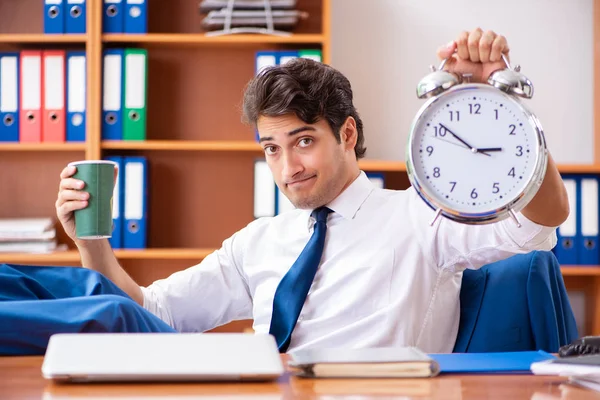 Young employee working in the office — Stock Photo, Image