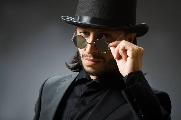 Vintage Concept Man Wearing Black Top Hat — Stock Photo, Image