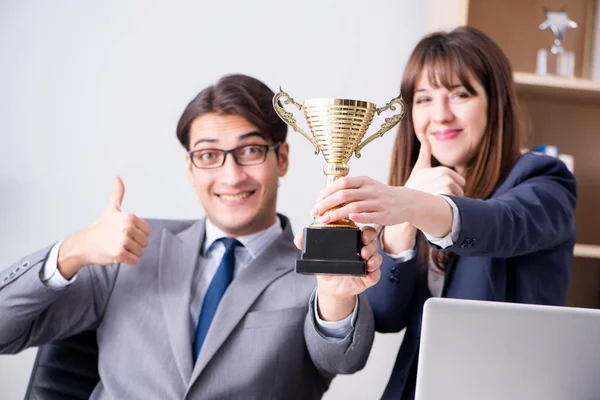 Concept of teamwork with prize — Stock Photo, Image