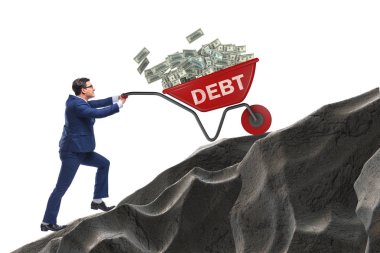 İş adamı, borç kredisi kavramında el arabasını yokuş yukarı itiyor