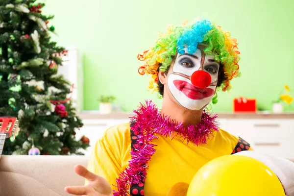 Смішний клоун в концепції святкування Різдва — стокове фото