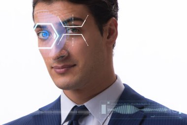 İnsan gözüne yerleştirilmiş sensör konsepti