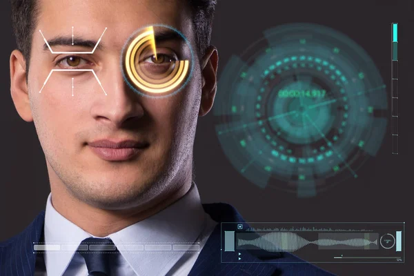 İnsan gözüne yerleştirilmiş sensör konsepti