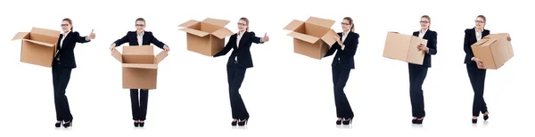 Mujer mujer de negocios con cajas en blanco — Foto de Stock