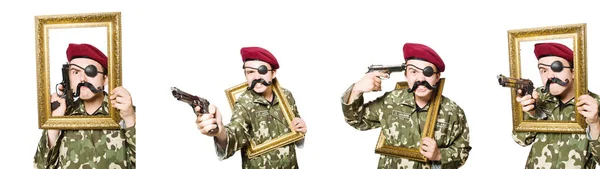 Rolig soldat i militärt koncept — Stockfoto