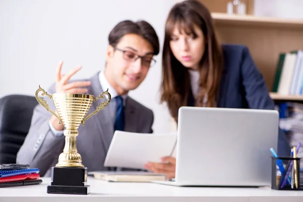 Concept of teamwork with prize — Stock Photo, Image