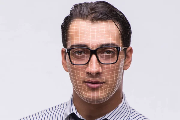 Koncept rozpoznávání obličejů s portrétem podnikatele — Stock fotografie