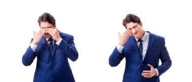 Beyaz arka plan üzerinde izole genç hasta ve mutsuz işadamı