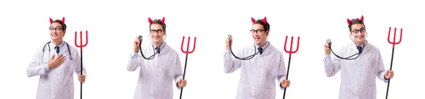 Teufelsdoktor in lustigem medizinischen Konzept isoliert auf weißem Hintergrund — Stockfoto