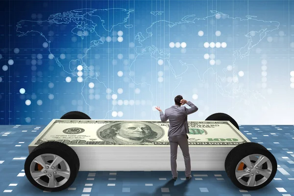 Empresário no conceito de negócio com carro dólar — Fotografia de Stock