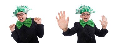 Mohawk saç stili komik bir adam.