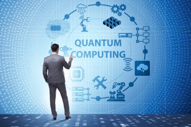 İş adamı kuantum hesaplama kavramında sanal düğmeye basıyor