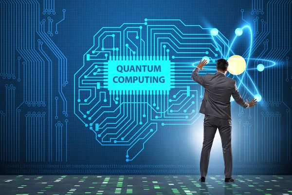 Üzletember nyomja meg a virtuális gombot a kvantum számítástechnika koncepció — Stock Fotó