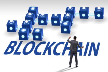 Blockchain yenilikçi konsepti ile işadamı 