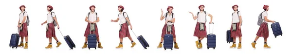 Homme en jupe écossaise avec valise isolée sur blanc — Photo