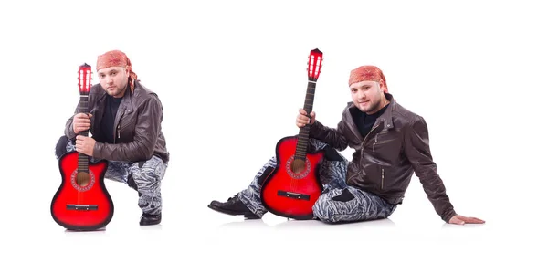 白に隔離されたギタープレーヤー — ストック写真