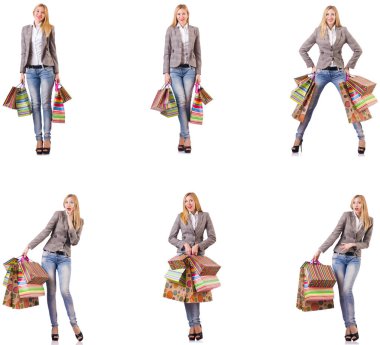 güzel bir kadın ile alışveriş torbaları üzerinde beyaz izole