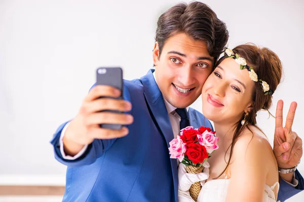 Ceremonia de boda con esposa y marido —  Fotos de Stock