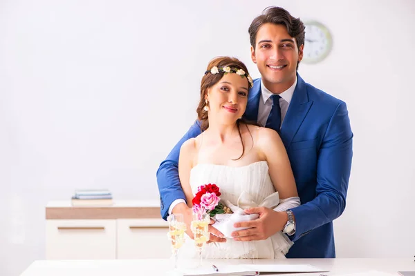 Ceremonia de boda con esposa y marido —  Fotos de Stock