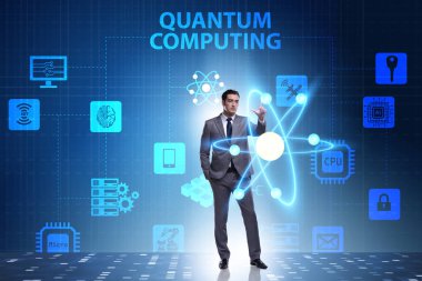 İş adamı kuantum hesaplama kavramında sanal düğmeye basıyor