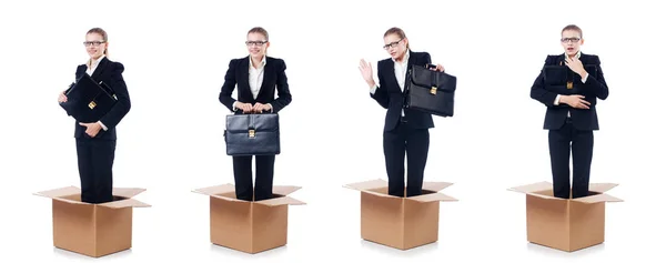 Frau im Out-of-Box-Konzept — Stockfoto