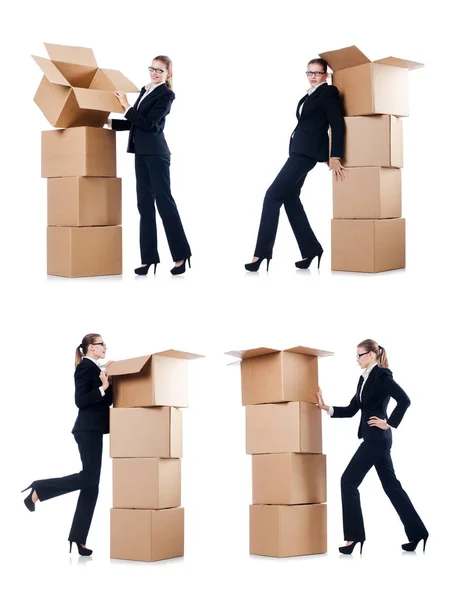 Empresária com caixas isoladas em branco — Fotografia de Stock