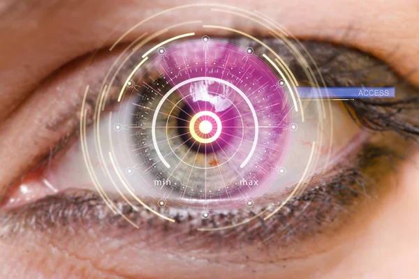 İnsan gözüne yerleştirilmiş sensör konsepti — Stok fotoğraf