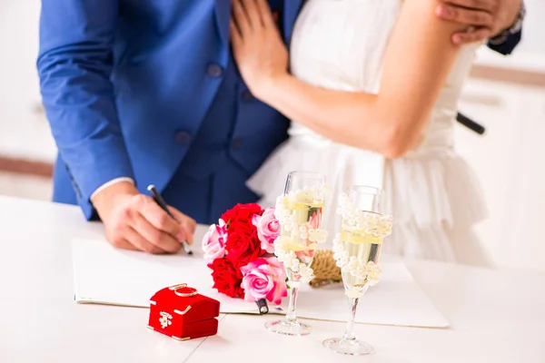 WEdding ceremonie met vrouw en man — Stockfoto