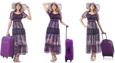 Bavullu genç bir kadın beyaz üzerine izole edilmiş. 