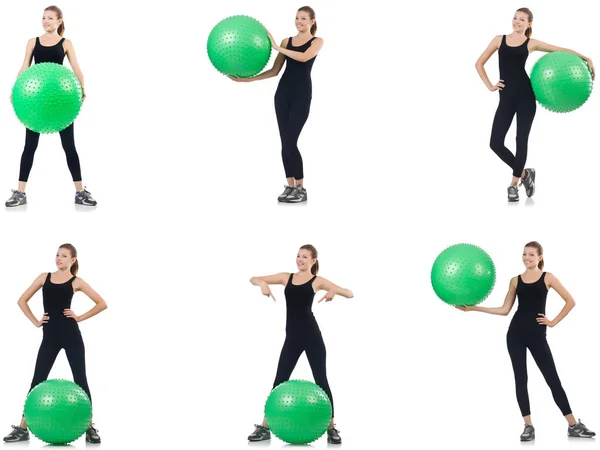 Mujer joven haciendo ejercicios con fitball —  Fotos de Stock